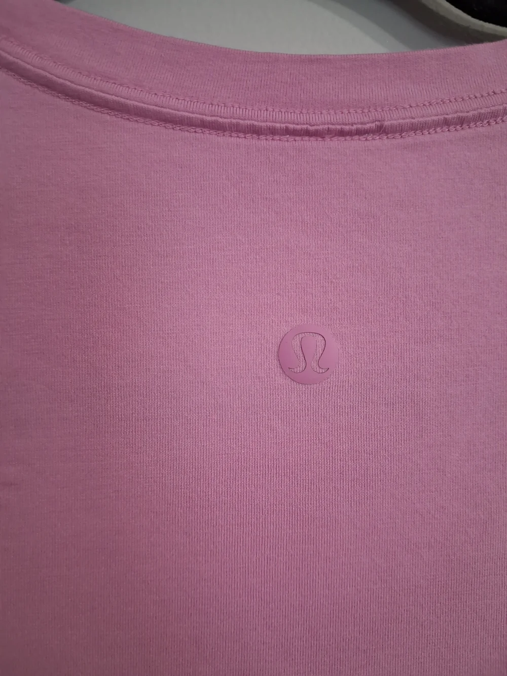 lululemon athletica Pink Crewneck Short Sleeve Top Size 6